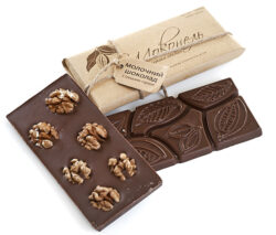 Шоколадна плитка з грецьким горіхом Шоколадні плитки Шоконель